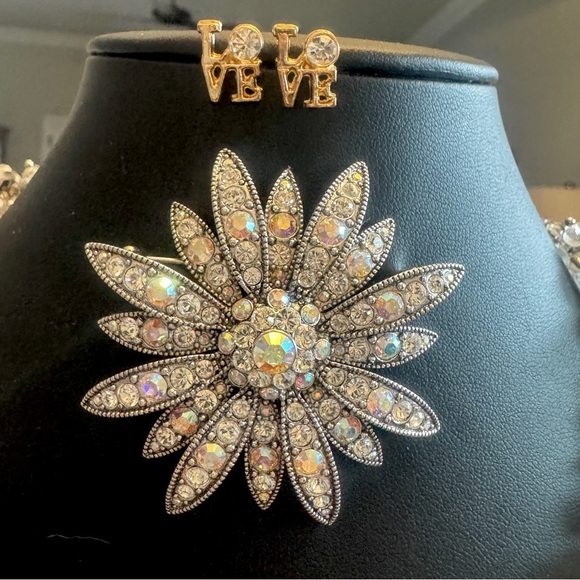 Joan Rivers AB rhinestone brooch, Love earrings & Aldo statement necklace lot - Picture 2 of 6